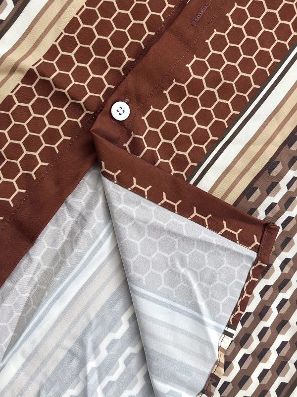 men's casual caramel geometric print short sleeve shirt & pants set stylish brown & beige pattern, comfortable non stretch polyester, all season wear with pockets, casual attire|stylish casualwear|polyester fabric