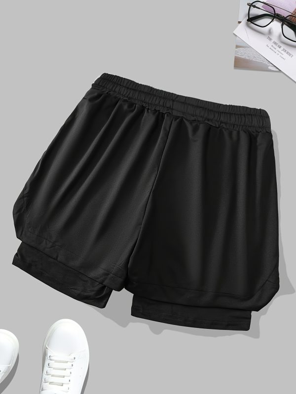 two piece sports non pleated shorts. new summer casual men's fashion shorts. breathable and quick drying material. casual men's sports shorts with pockets and drawstrings.